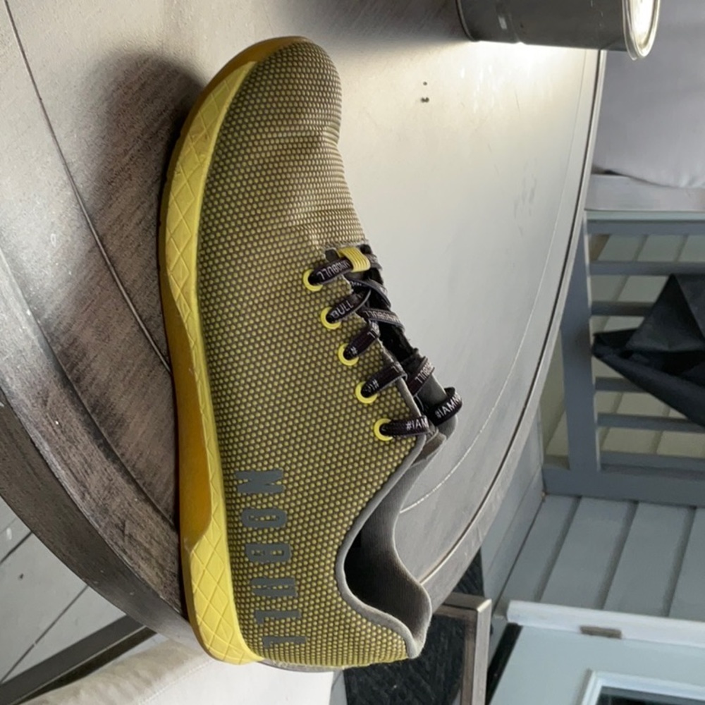 Men’s no bull trainers+